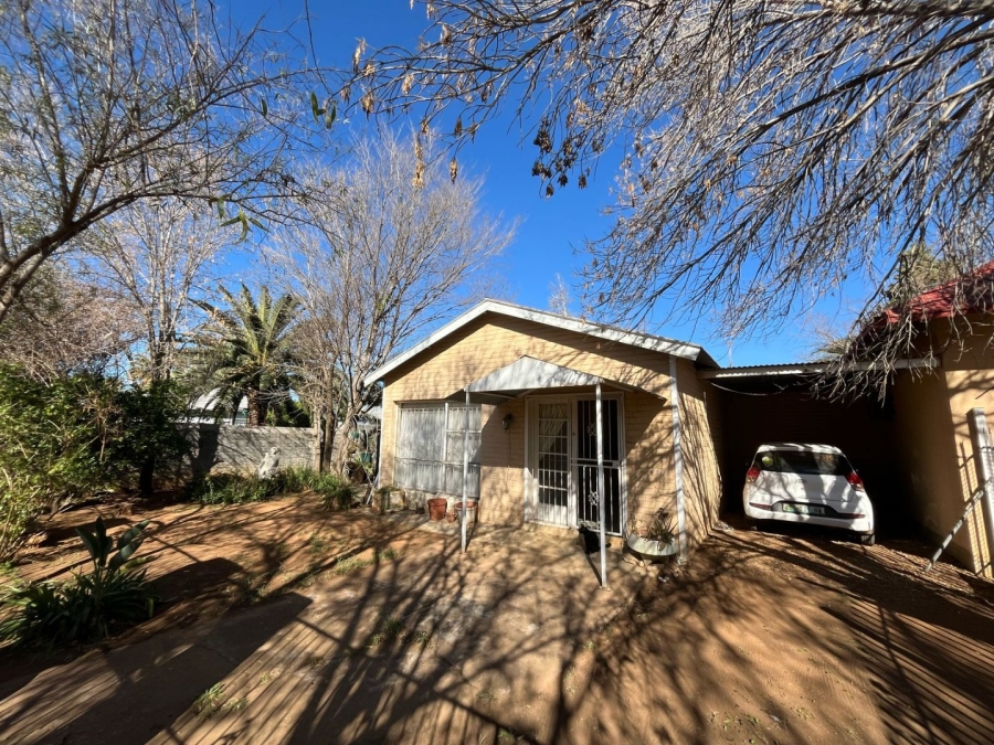  Bedroom Property for Sale in Bloemhof North West